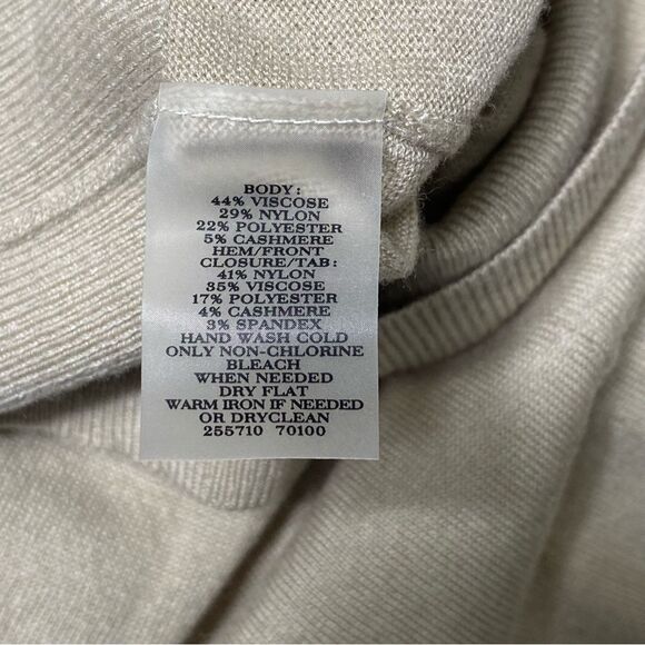 Ann Taylor Cashmere Blend Faux Wrap Front W/ Buttons Knit Sweater Women's XXS - Picture 8 of 16